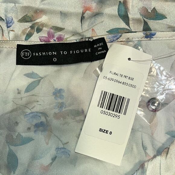 FTF Floral Print Tie Front Blouse - Picture 14 of 14
